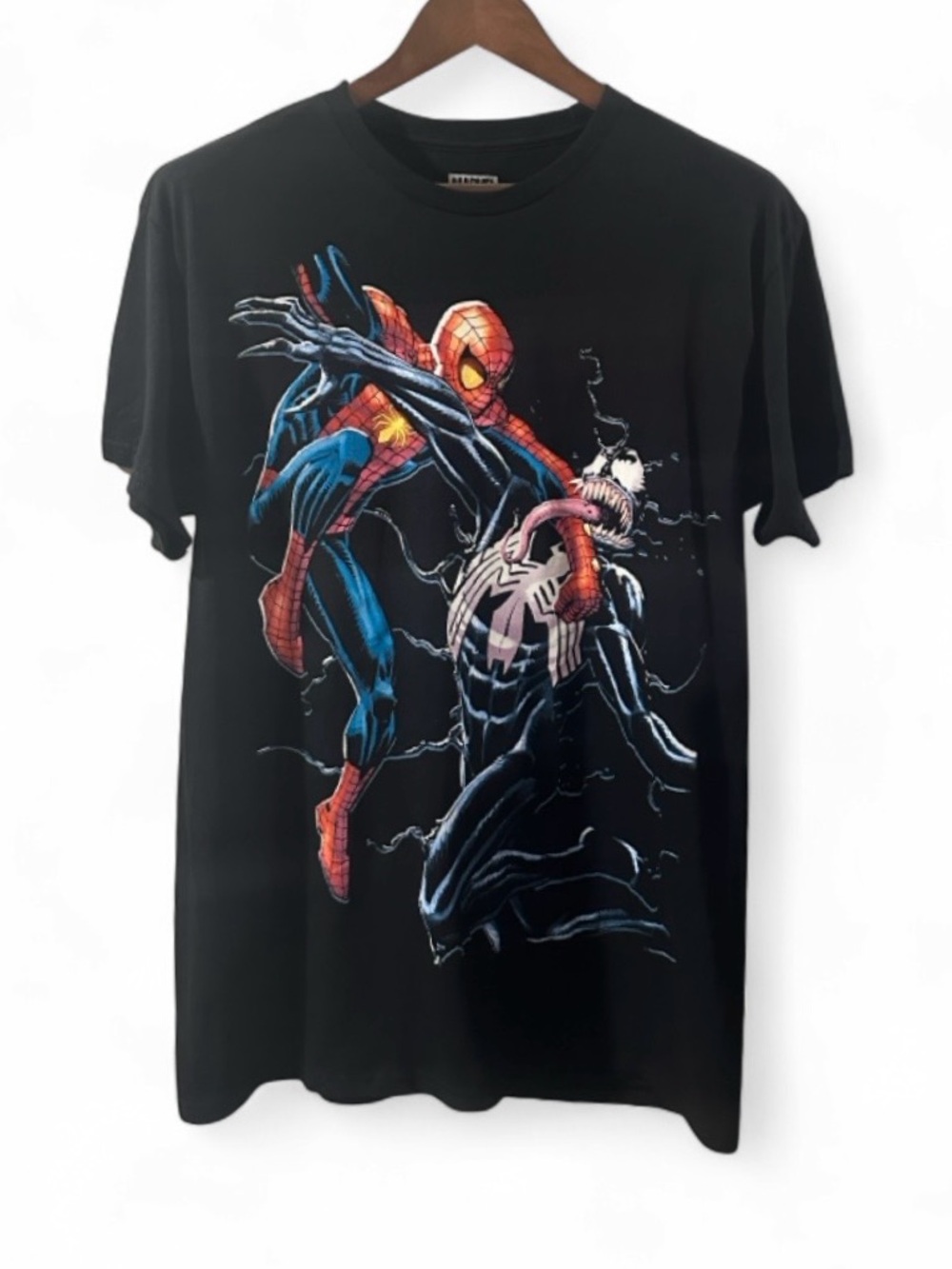Marvel Spider-Man/Venom Graphic T-Shirt Size Men’s Medium (NWOT)